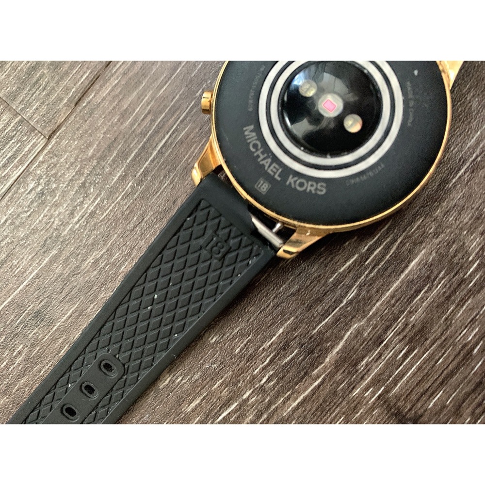 Michael Kors smart watch - Picture 3 of 5